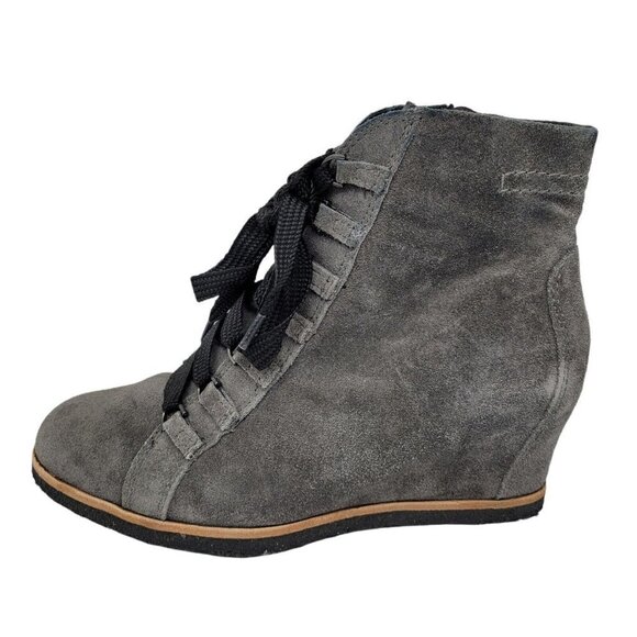 Earth Women's Sz 8.5 Suede Leather Bootie Charcoal Grey Memory Foam Exc Cond - Picture 7 of 9